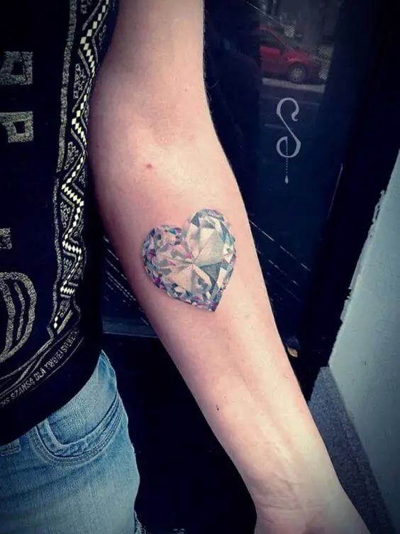 Heart-shaped diamond tattoo