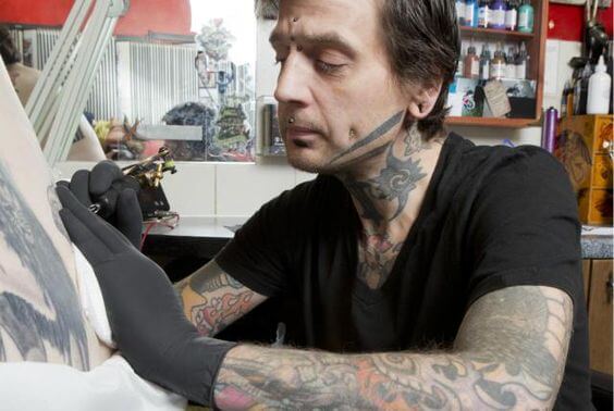 TATTOO ARTIST