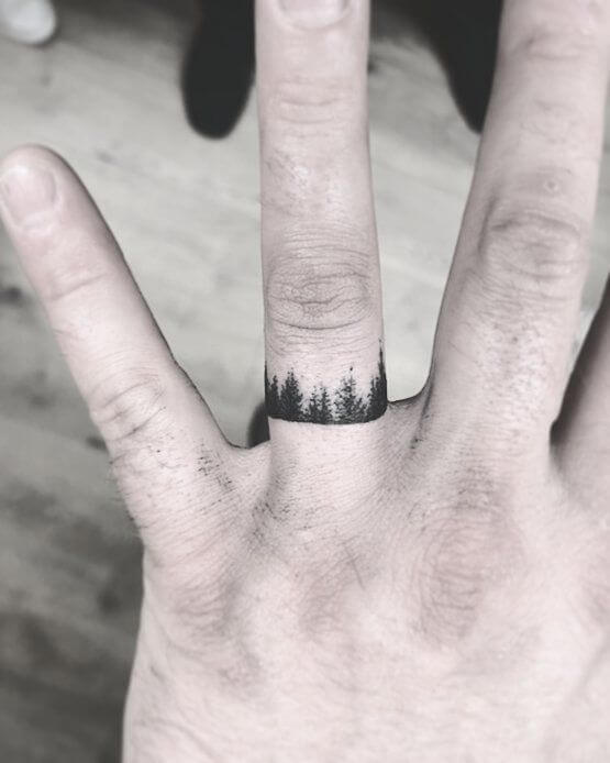 tattoo around the ring finger
