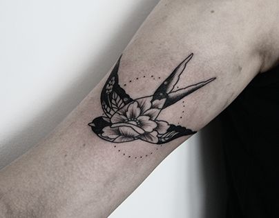 Top sparrow tattoos for a cool and stylish look - Tattooli.com