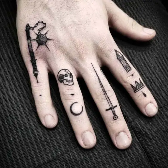 Fingers tattoo