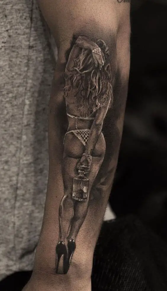 hyperrealistic women tattoo
