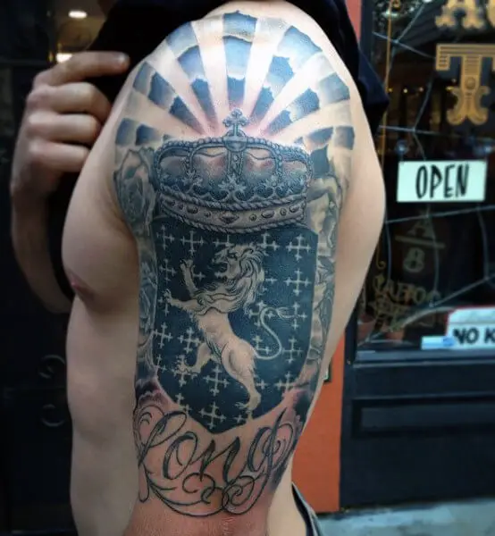 McKinnon Crest Tattoo | My family crest, I got it tattooed l… | Flickr
